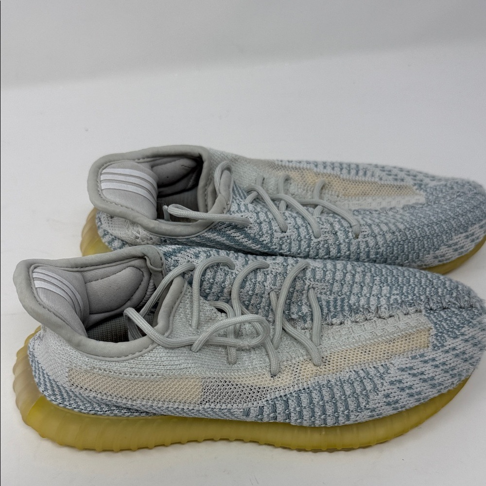 Yeezy Boost 350 V Cloud size 1 Youth - Picture 2 of 9